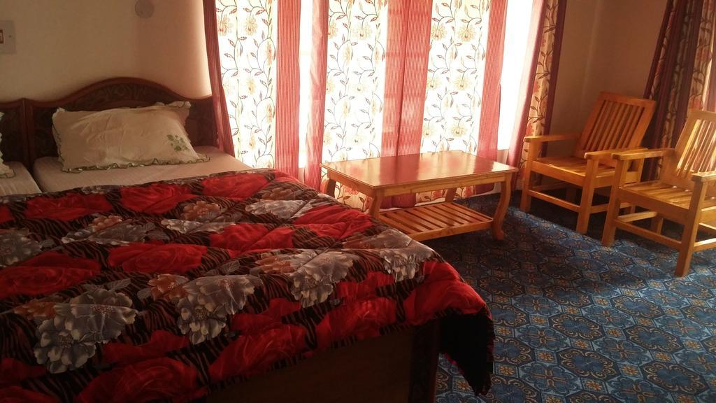 Ldumra Oasis Otel Hundar Dış mekan fotoğraf
