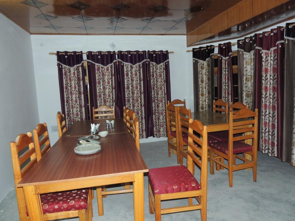 Ldumra Oasis Otel Hundar Dış mekan fotoğraf